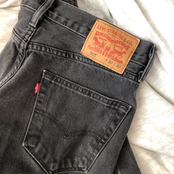 levi’s - Picture 2 of 3